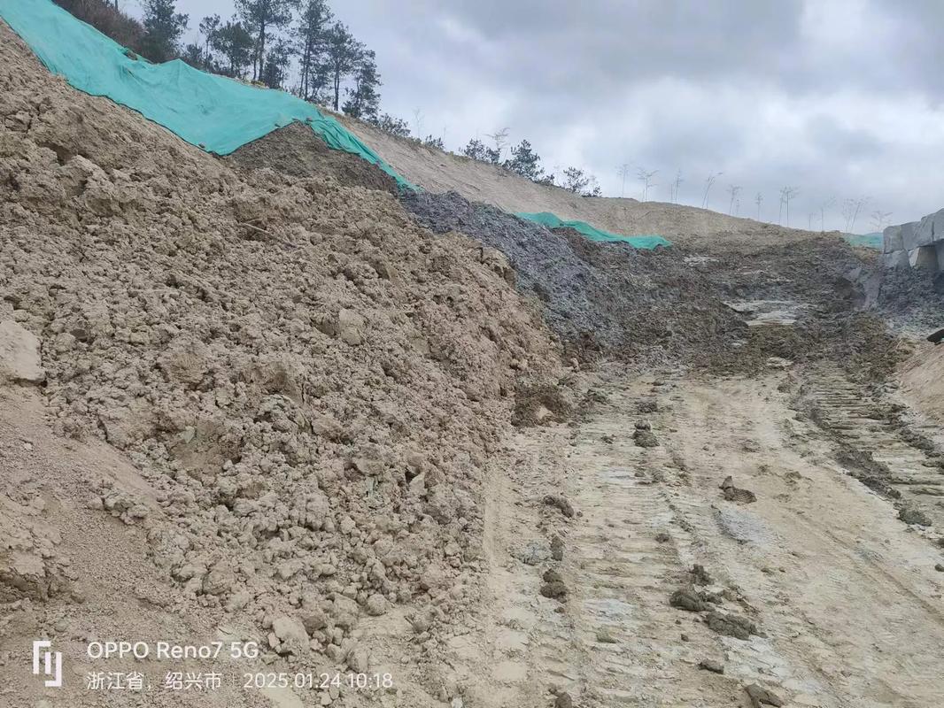 嵊州市金庭镇大牛山土石方工程实探 基建中的矿产资源和人居环境新变革